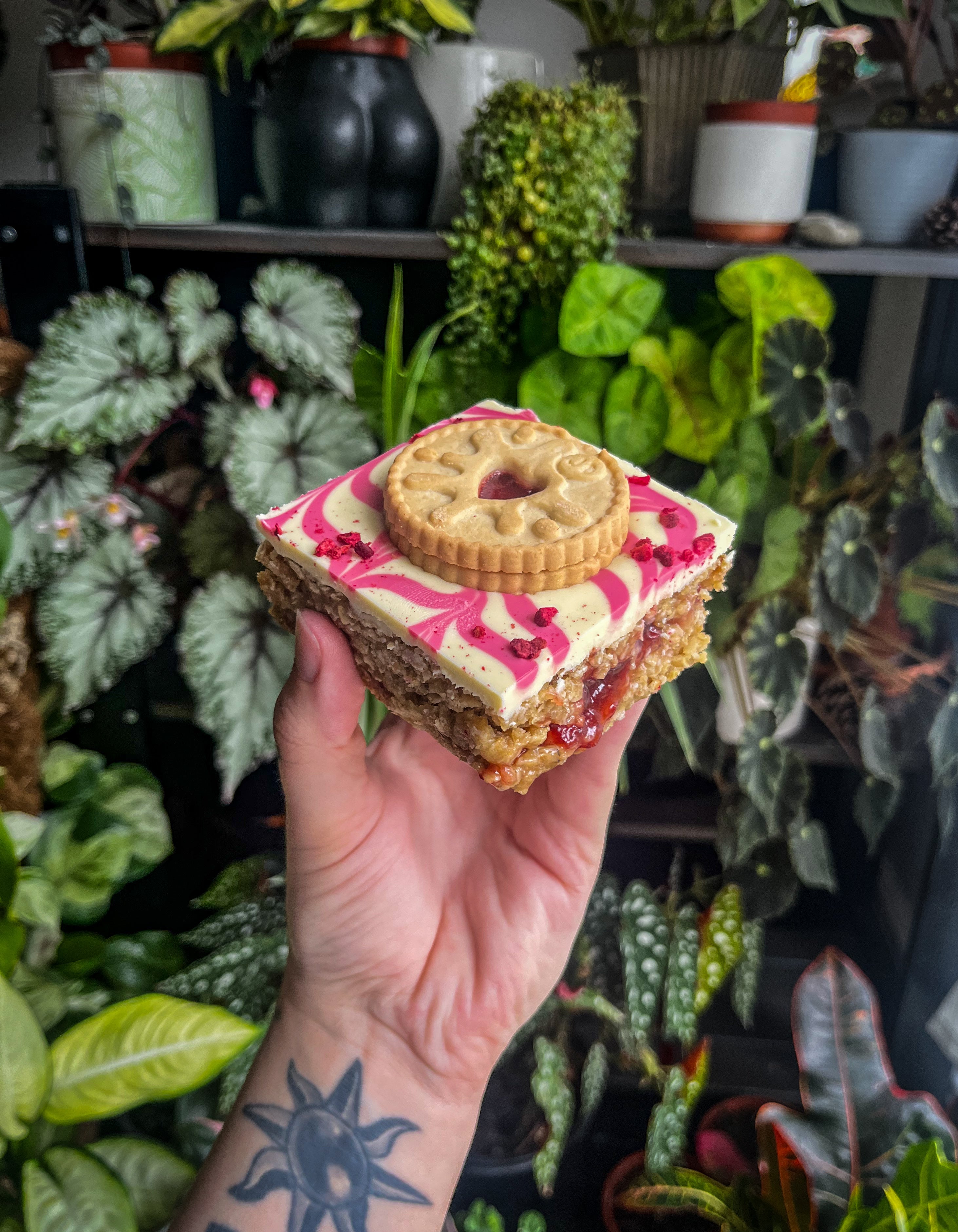 Jammie dodger flapjack