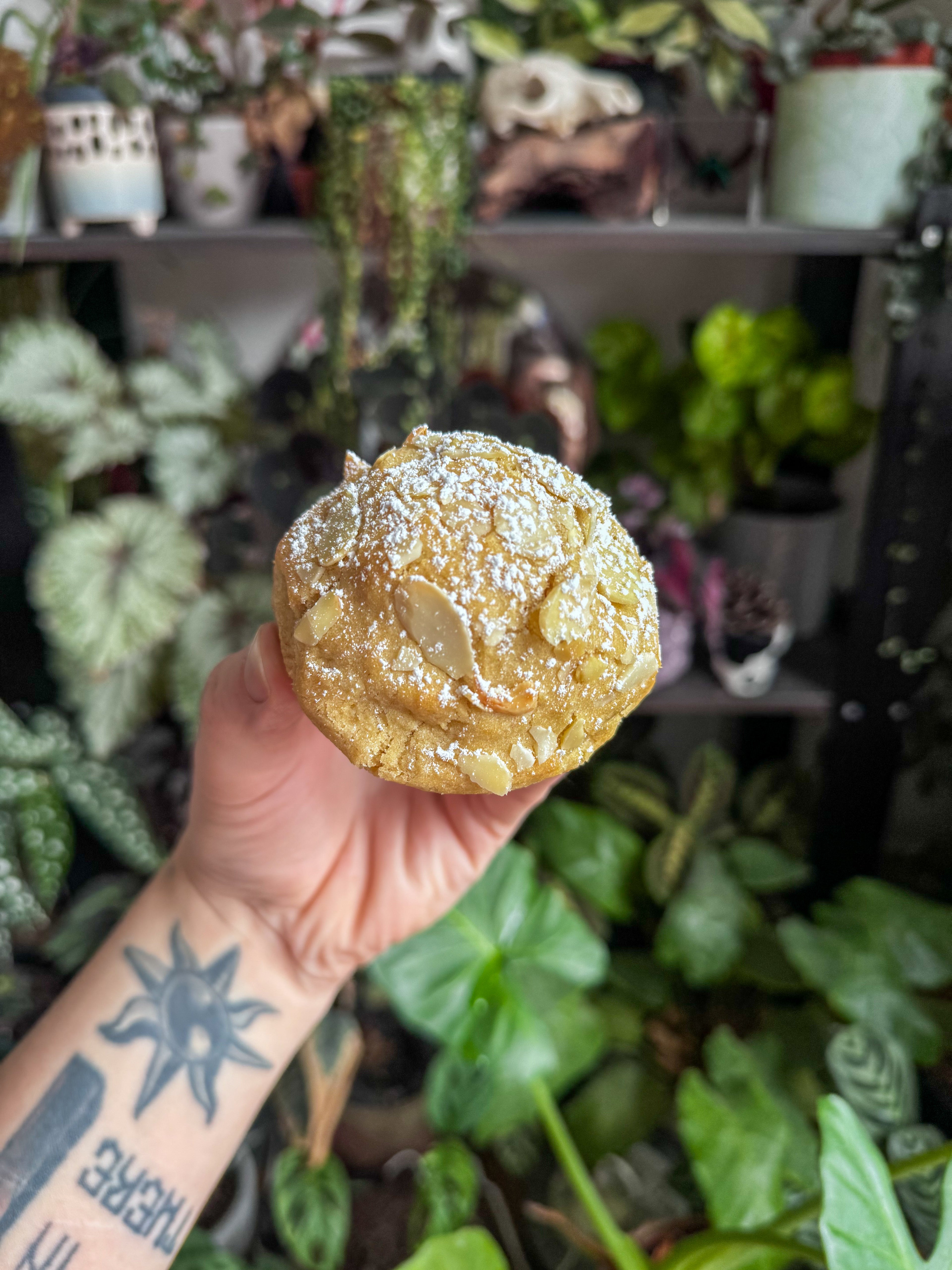Almond croissant cookie (vg)